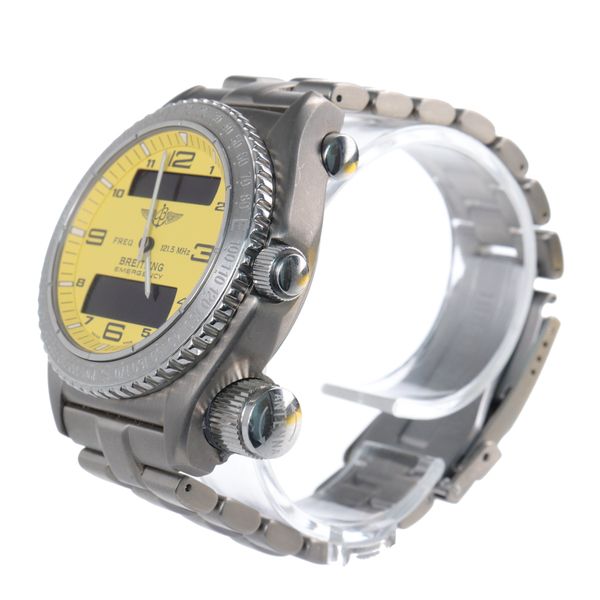 Breitling Emergency E56121.1